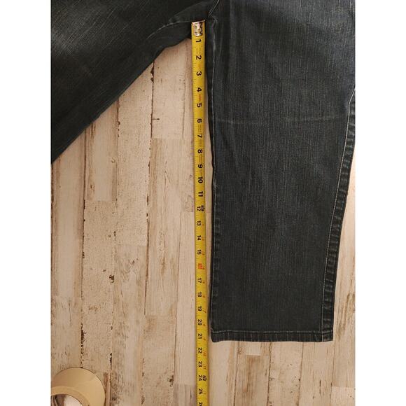 Talbots Capri Jeans Womens Size 10 Stretch Straight Leg Midrise Button Tab - Picture 8 of 9